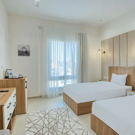 Mazar Pyramids Hotel Kafret el-Gabal Exterior photo