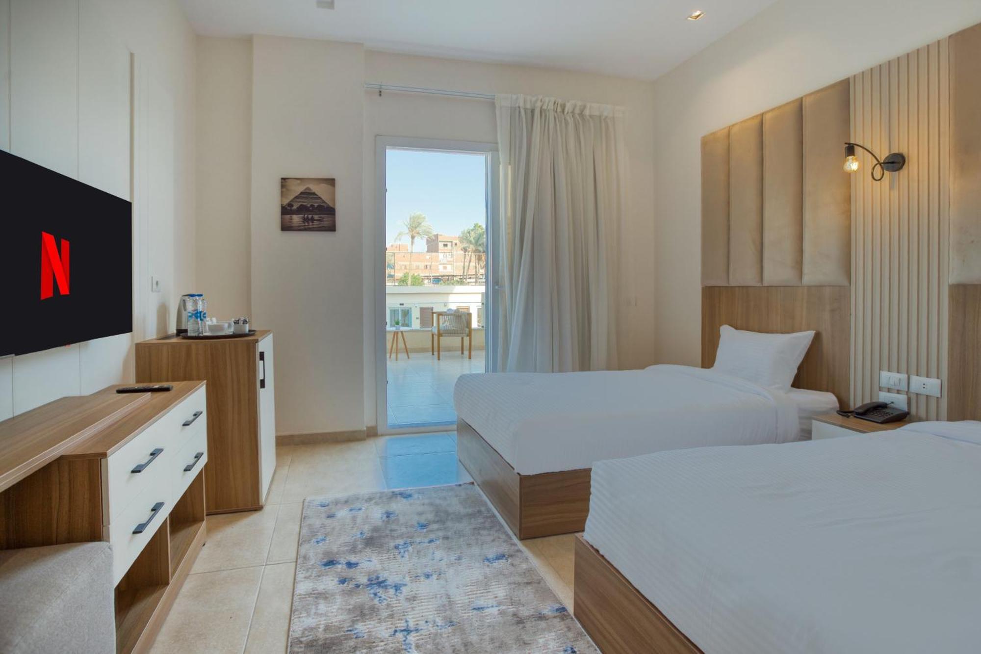Mazar Pyramids Hotel Kafret el-Gabal
