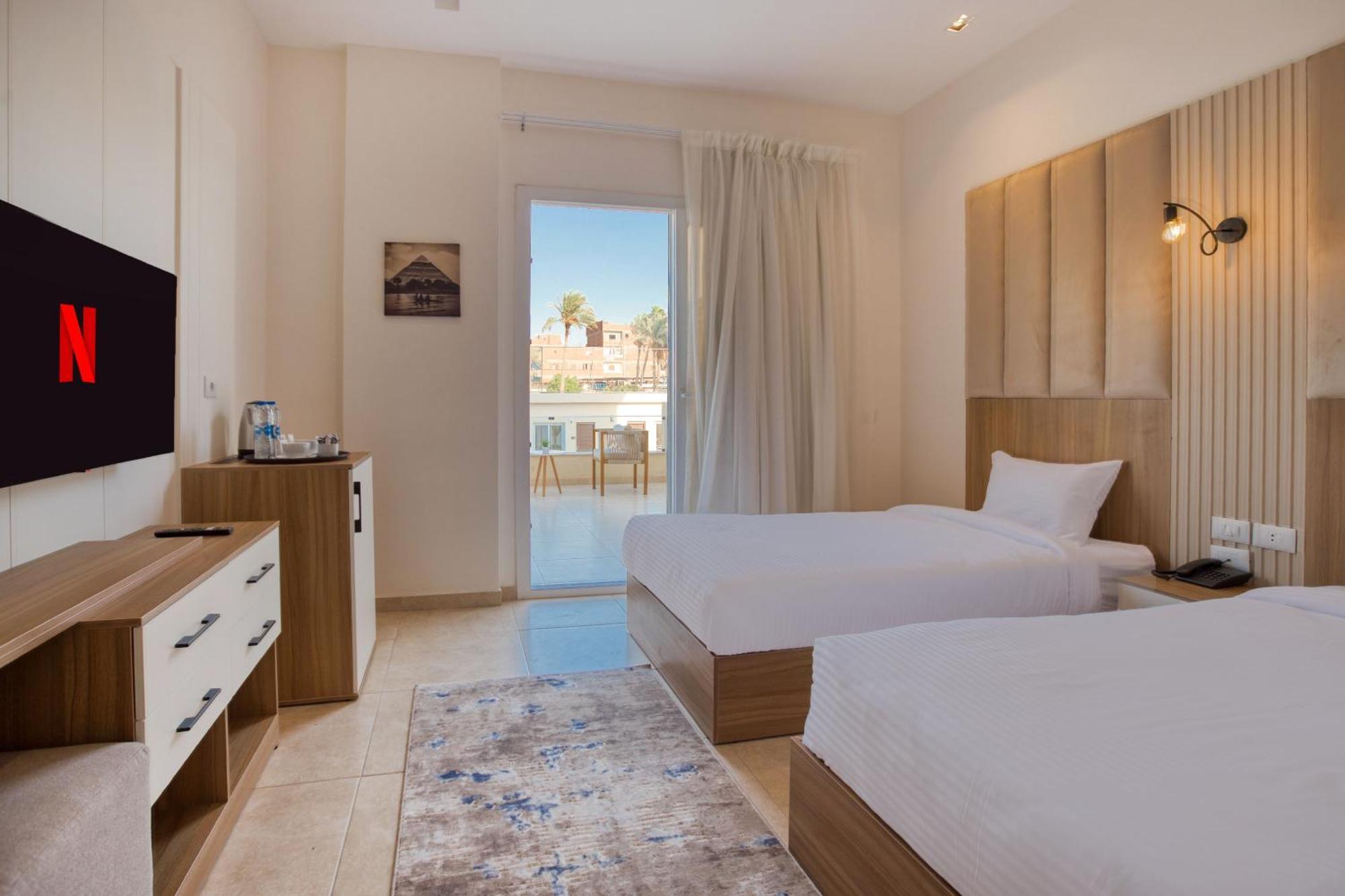 Mazar Pyramids Hotel Kafret el-Gabal