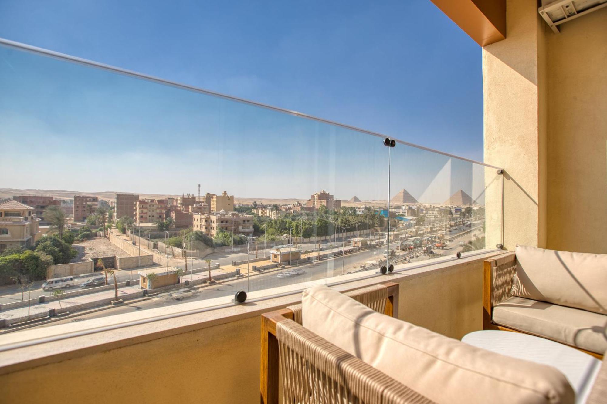 Mazar Pyramids Hotel